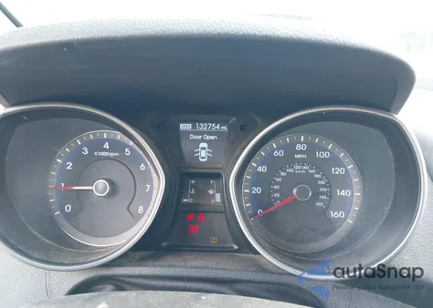 2013 Hyundai Elantra Gt from USA, damaged, VIN KMHD35LE1DU083476